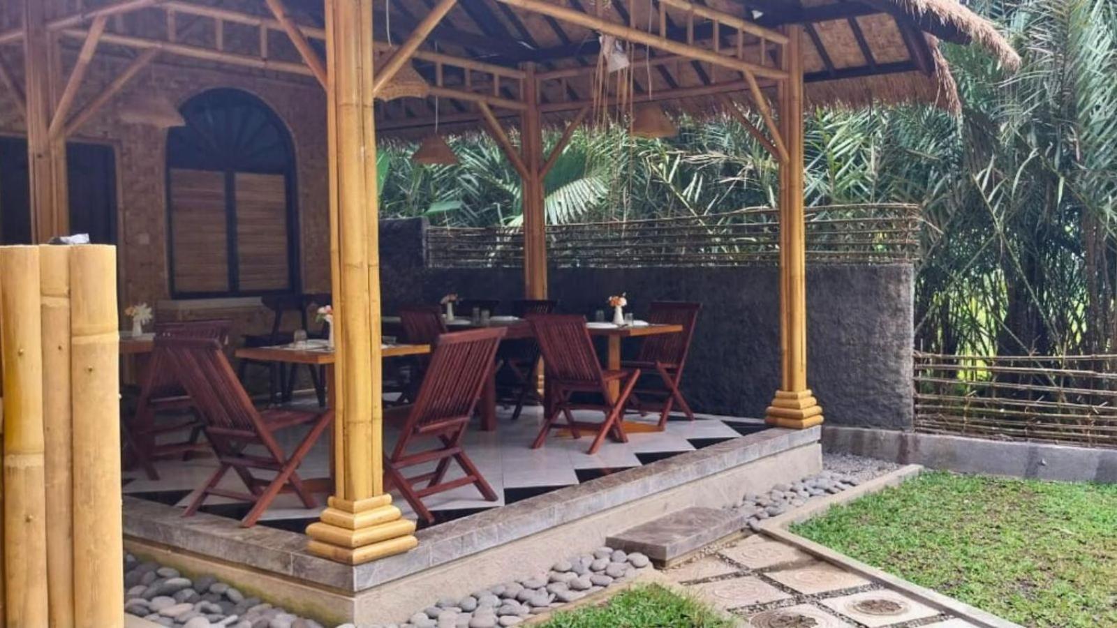 Pondok Sapta Sallaca Selat Extérieur photo