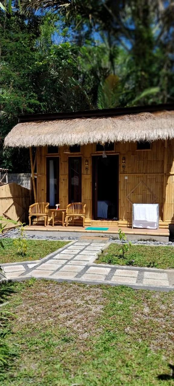 Pondok Sapta Sallaca Selat Extérieur photo